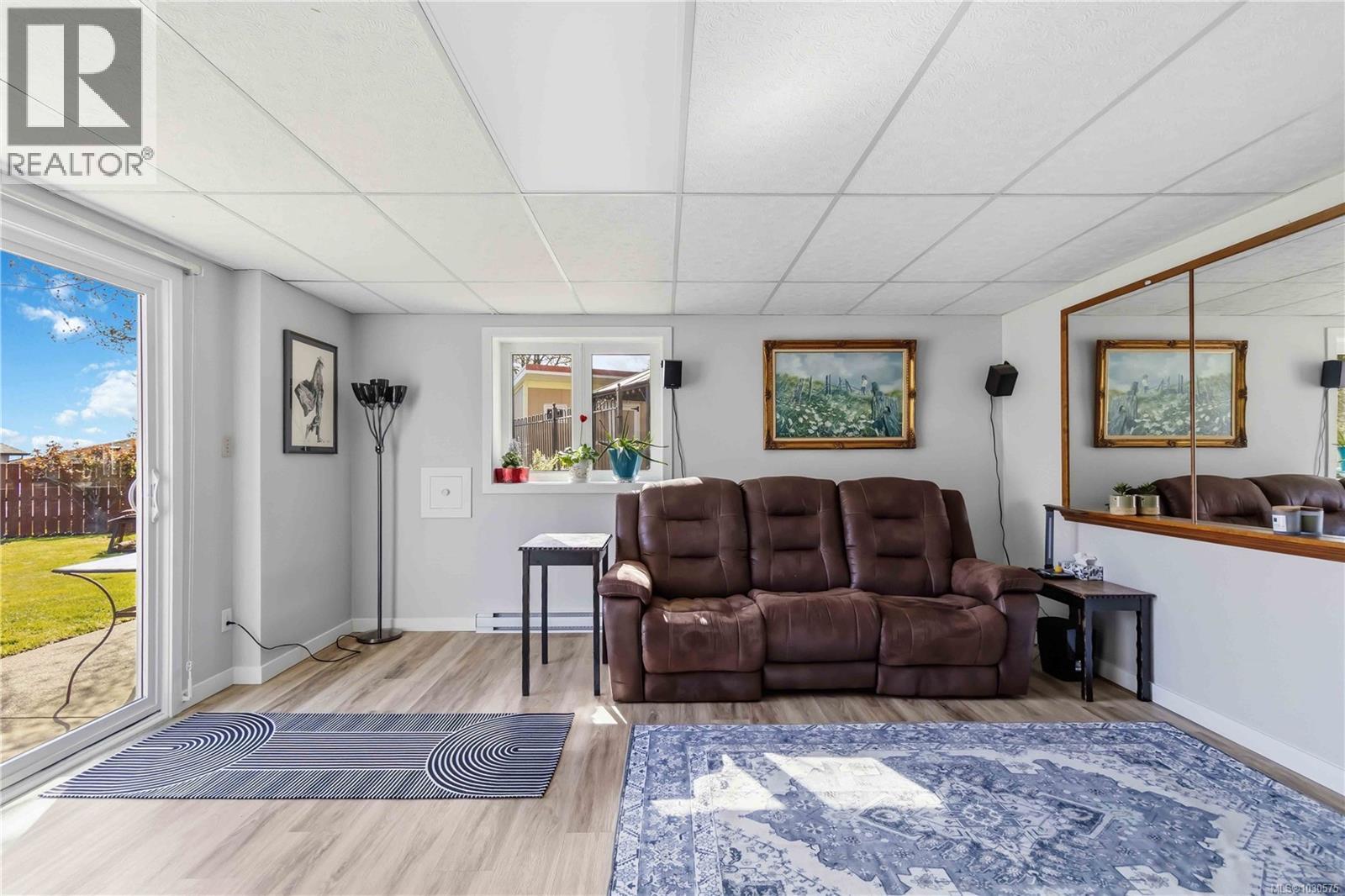 3317 Joanne Pl, Colwood