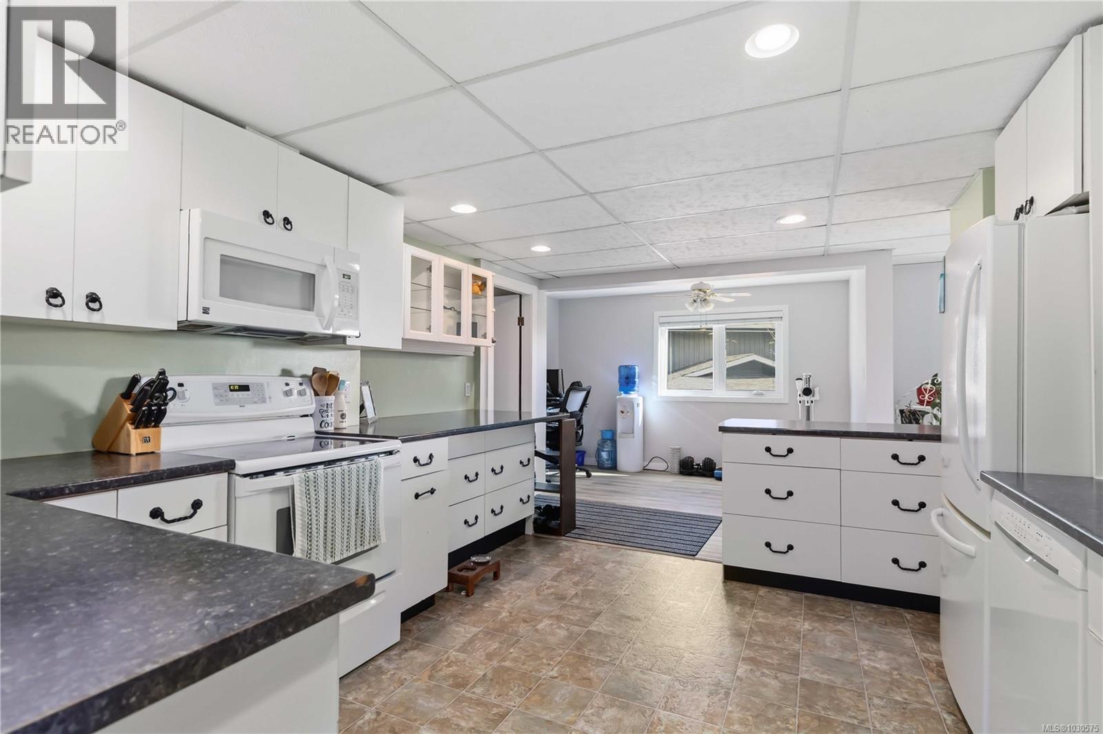 3317 Joanne Pl, Colwood