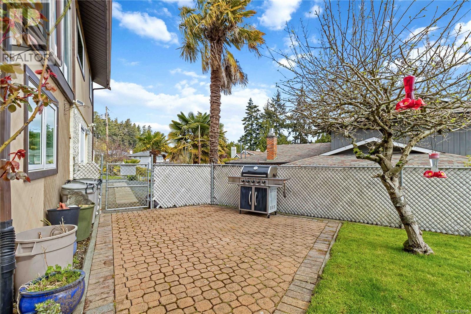 3317 Joanne Pl, Colwood