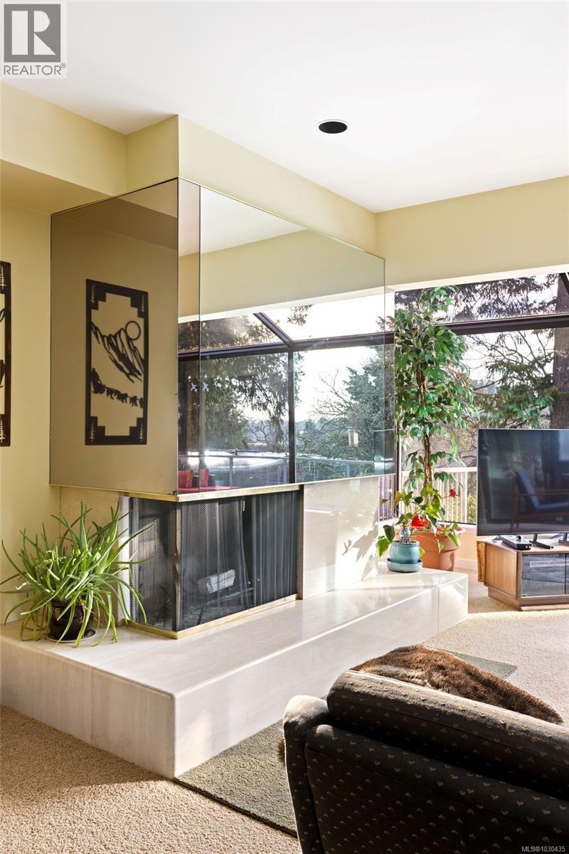 66 Kingham Pl, View Royal