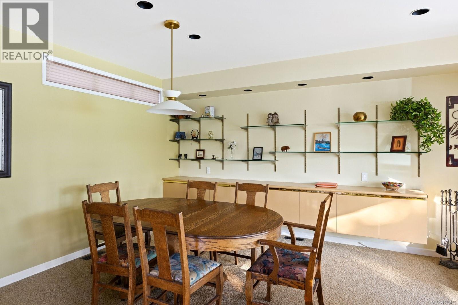 66 Kingham Pl, View Royal