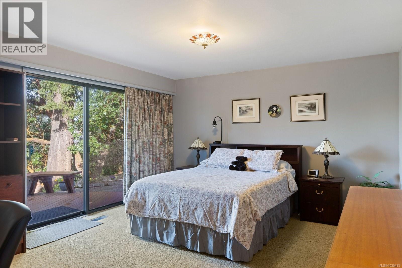 66 Kingham Pl, View Royal