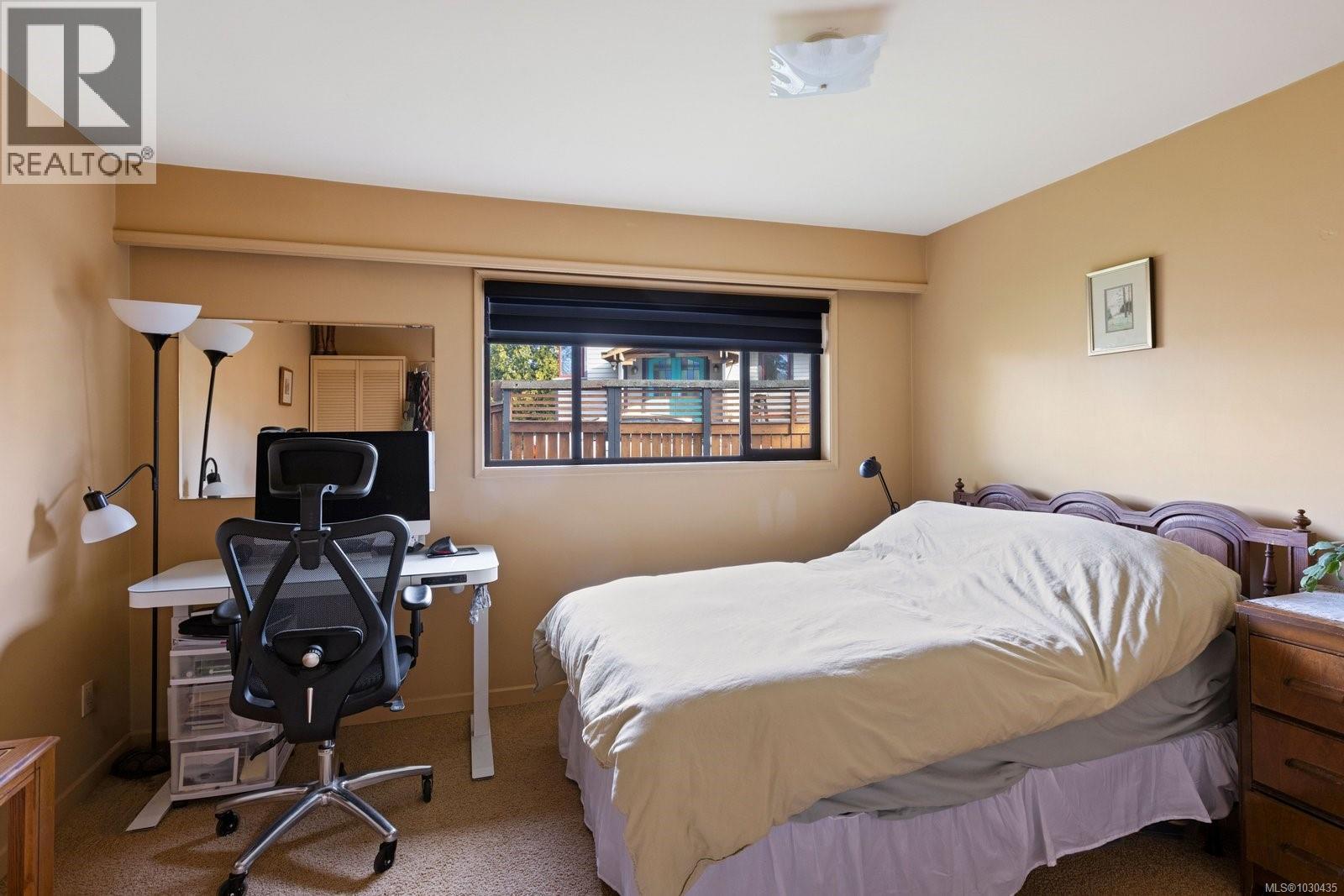 66 Kingham Pl, View Royal