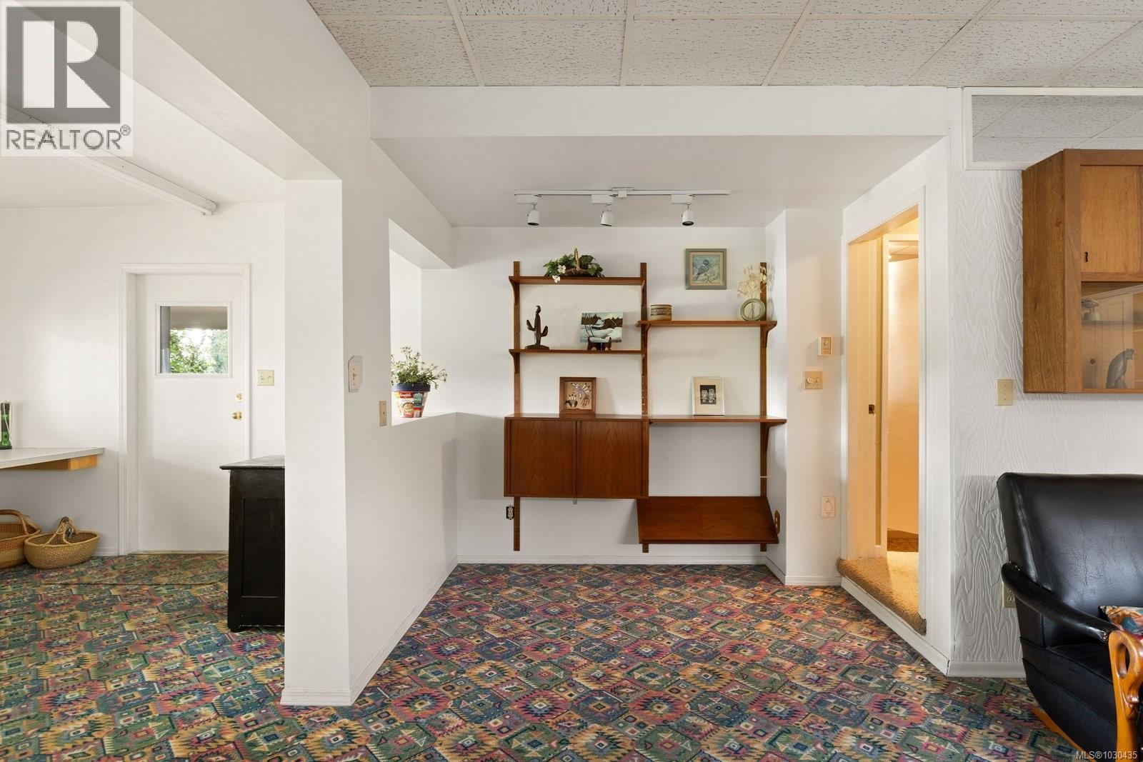 66 Kingham Pl, View Royal