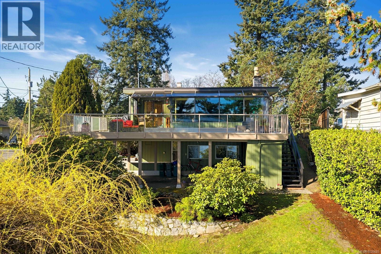 66 Kingham Pl, View Royal