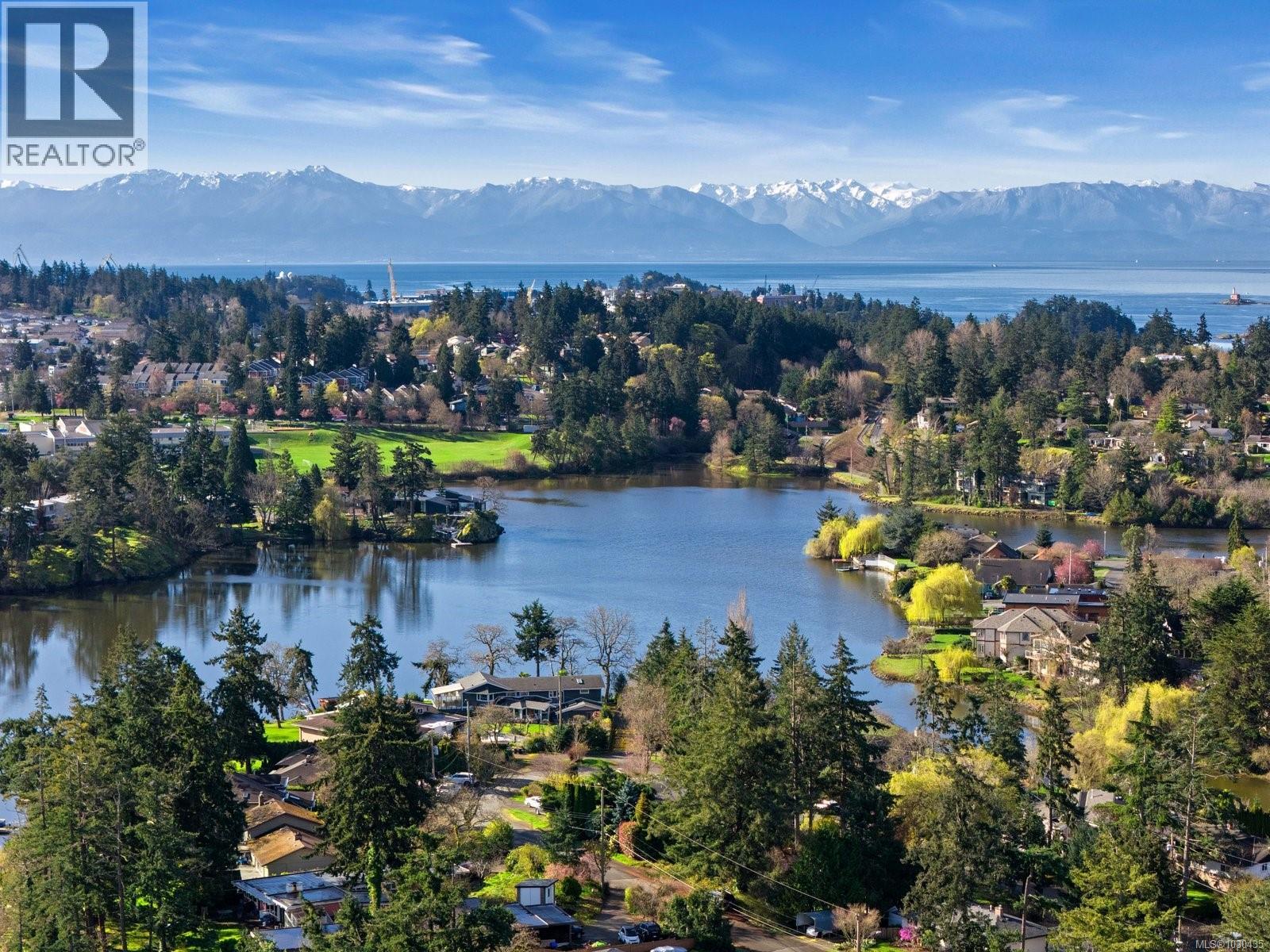 66 Kingham Pl, View Royal