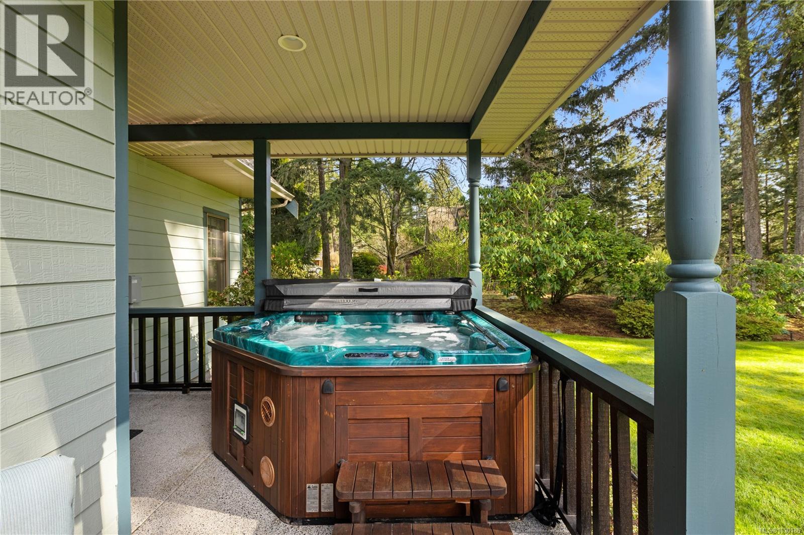 1228 Garden Gate Dr, Central Saanich