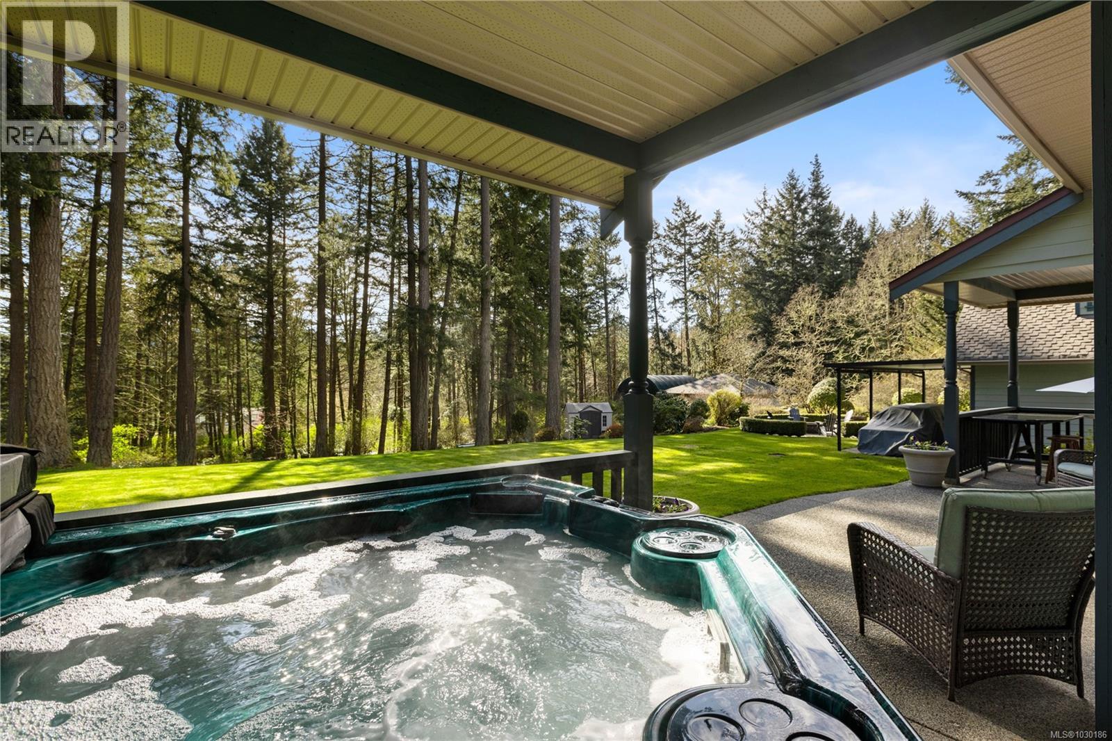 1228 Garden Gate Dr, Central Saanich