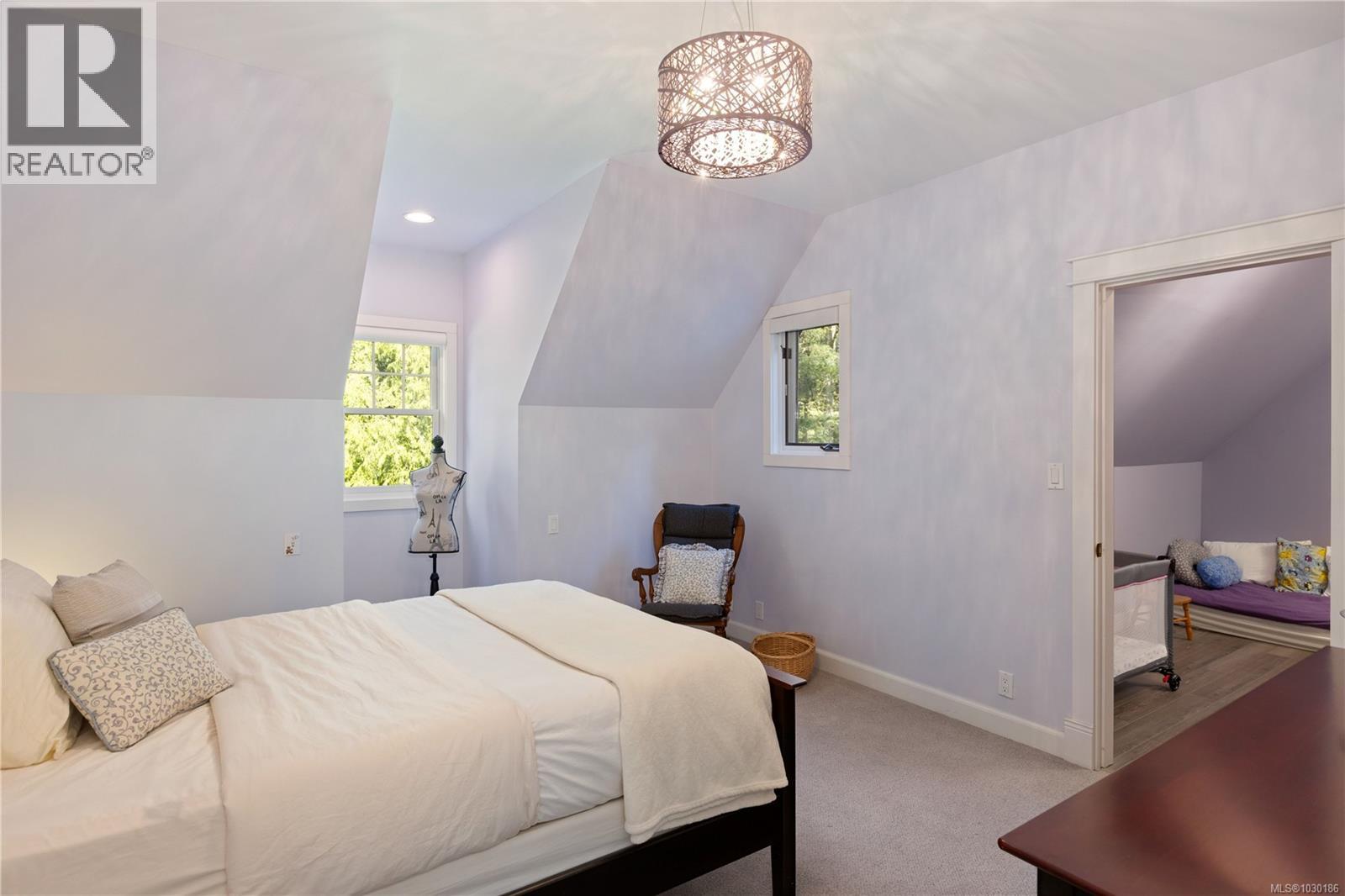 1228 Garden Gate Dr, Central Saanich