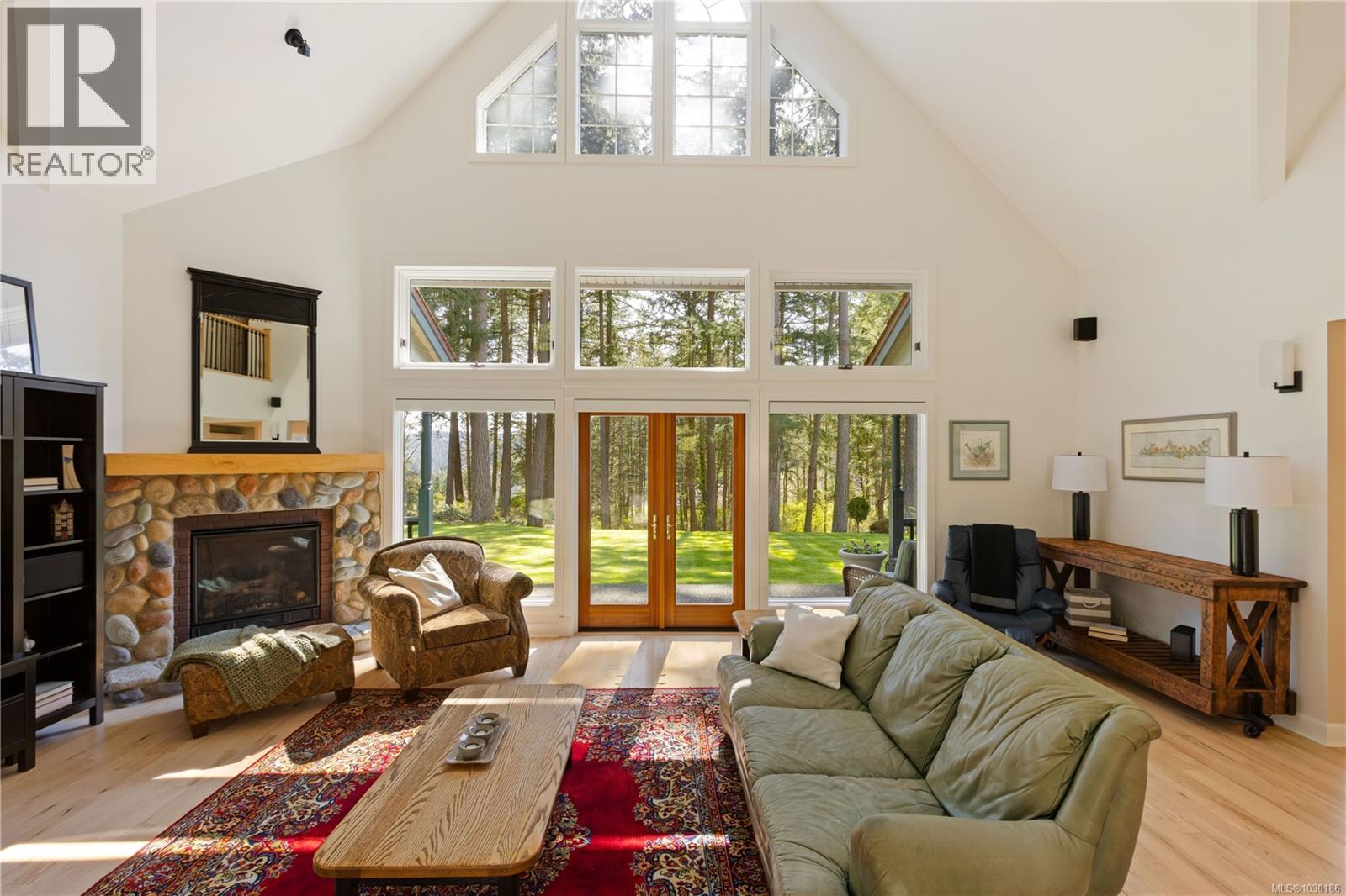 1228 Garden Gate Dr, Central Saanich