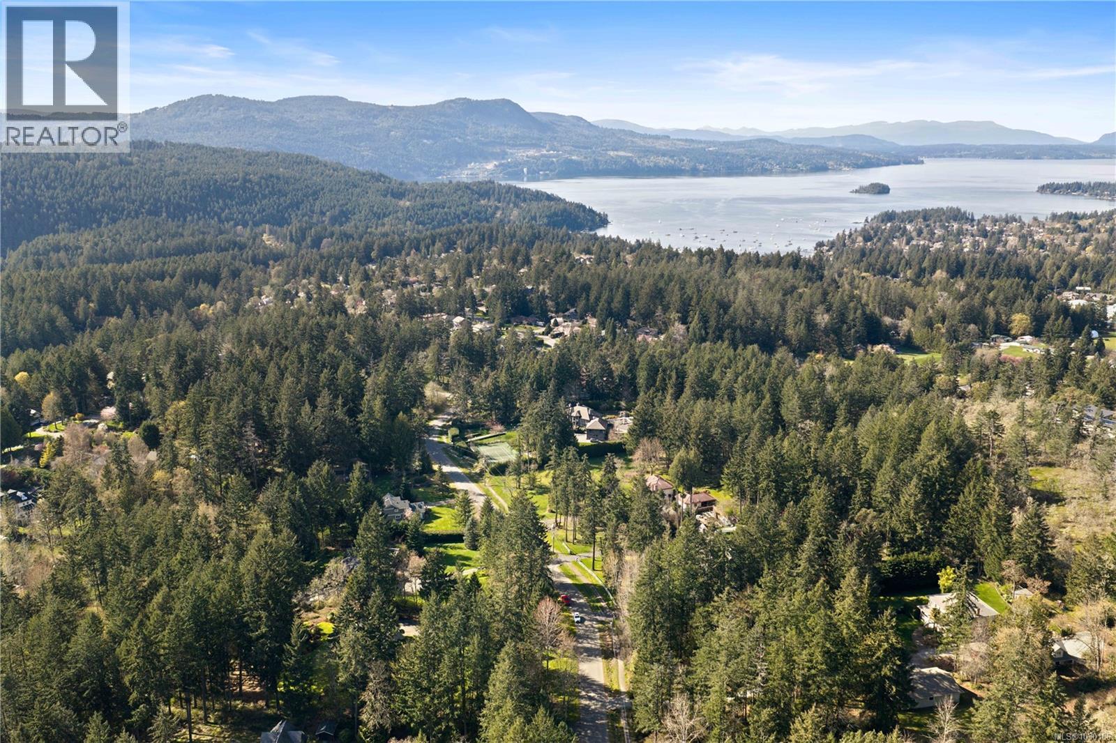 1228 Garden Gate Dr, Central Saanich