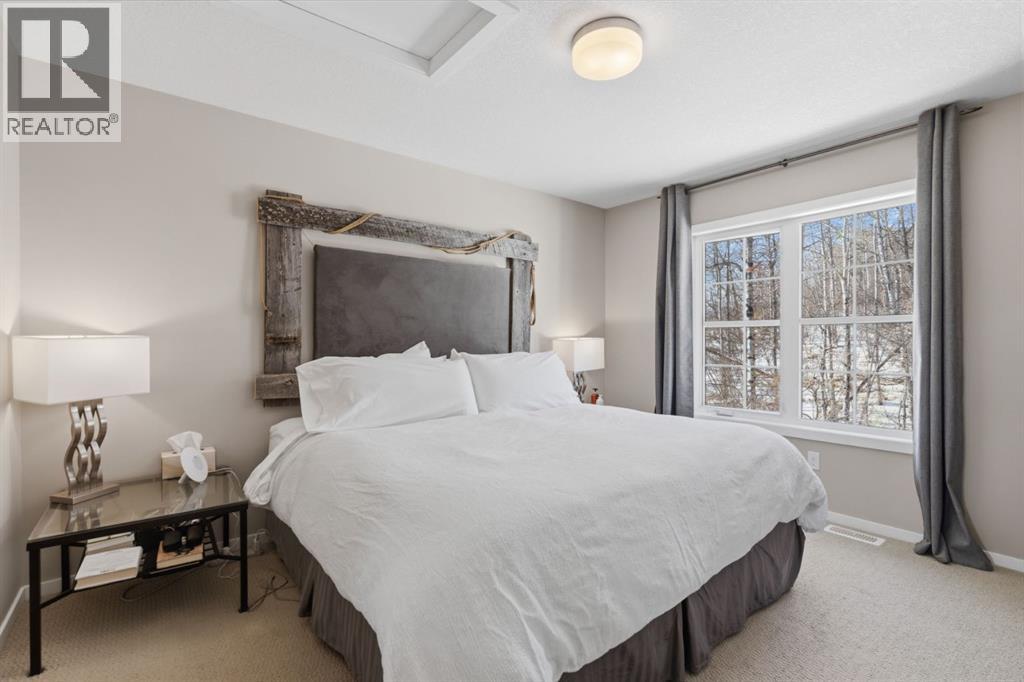 Single Family House for Sale in  Ascot Circle SW Aspen Woods Calgary 