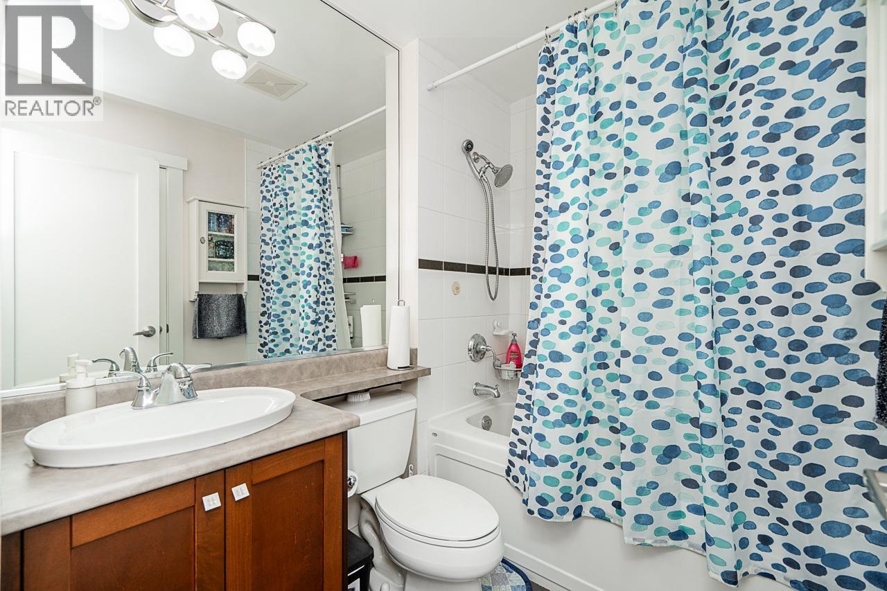 37 7388 MACPHERSON AVENUE, Burnaby