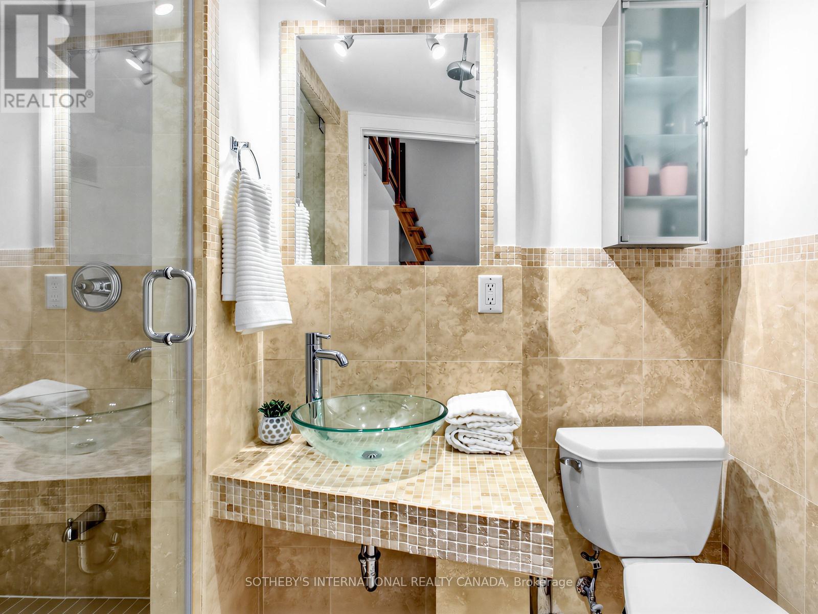 2nd Bathroom