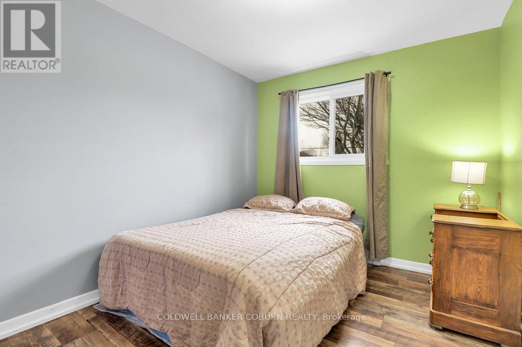 56 MEIKLE STREET - 21