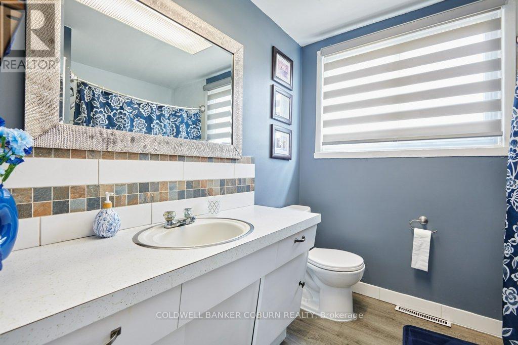 56 MEIKLE STREET - 23