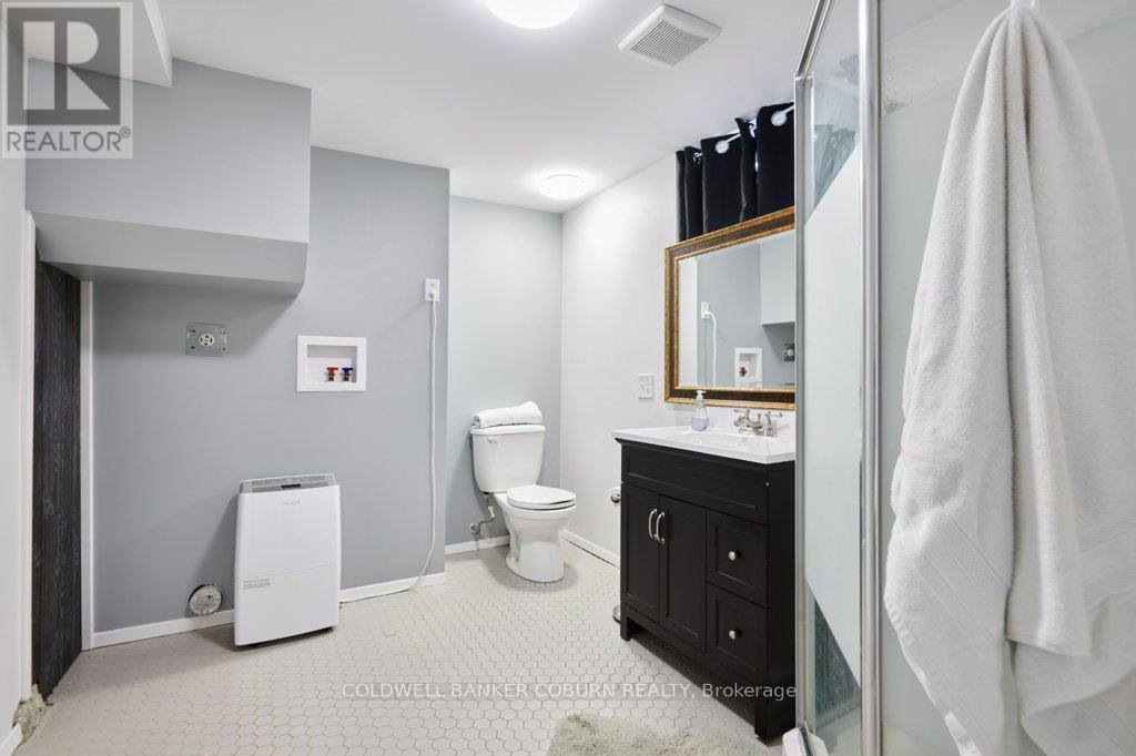56 MEIKLE STREET - 29