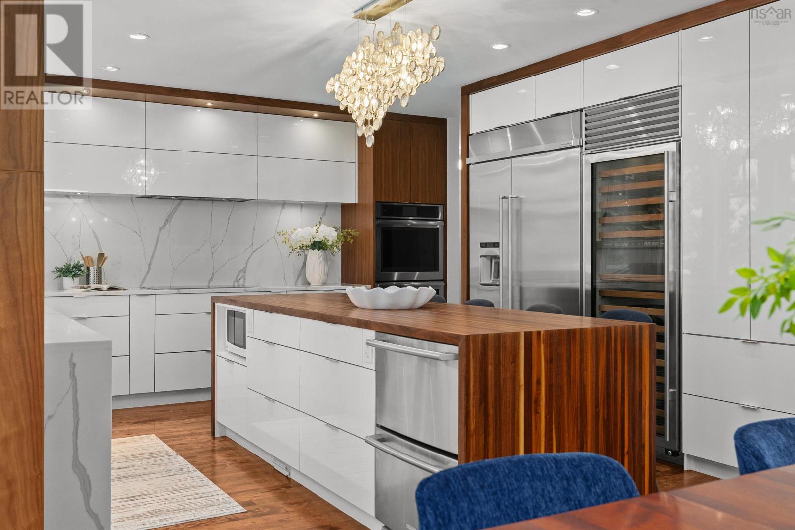 Property 33 of 50 of 824 Robie Street