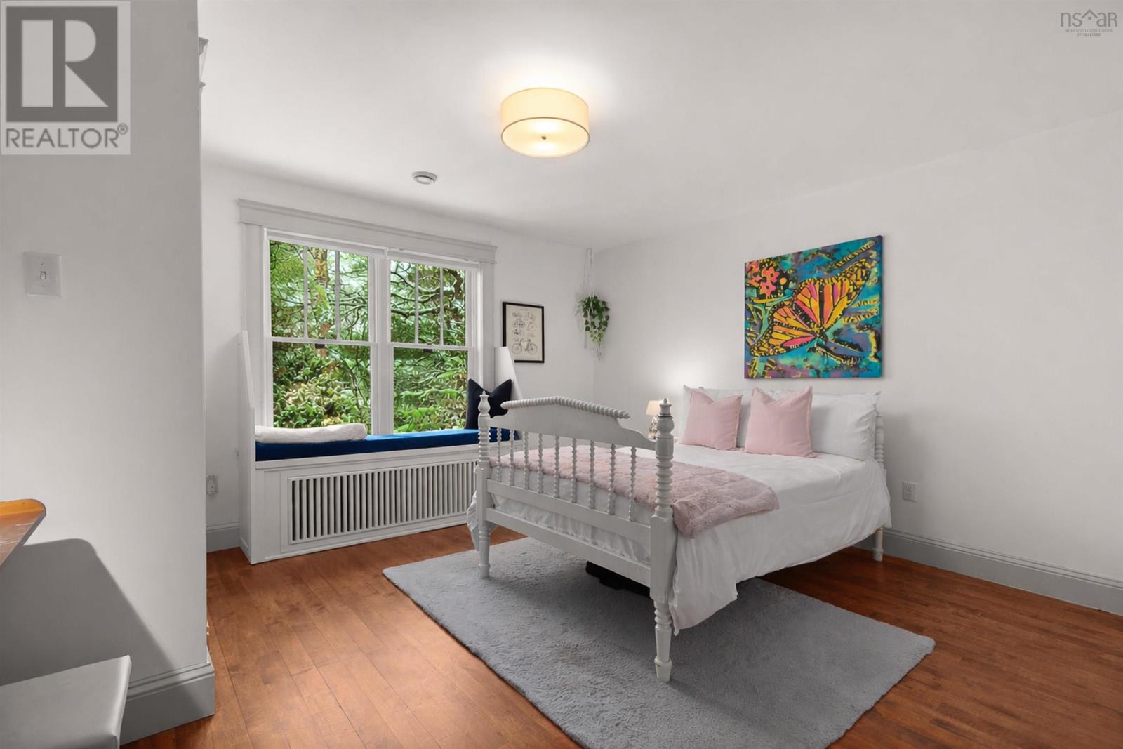 Property 48 of 50 of 824 Robie Street