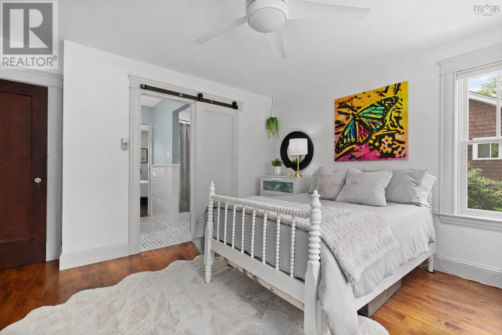 Property 19 of 50 of 824 Robie Street