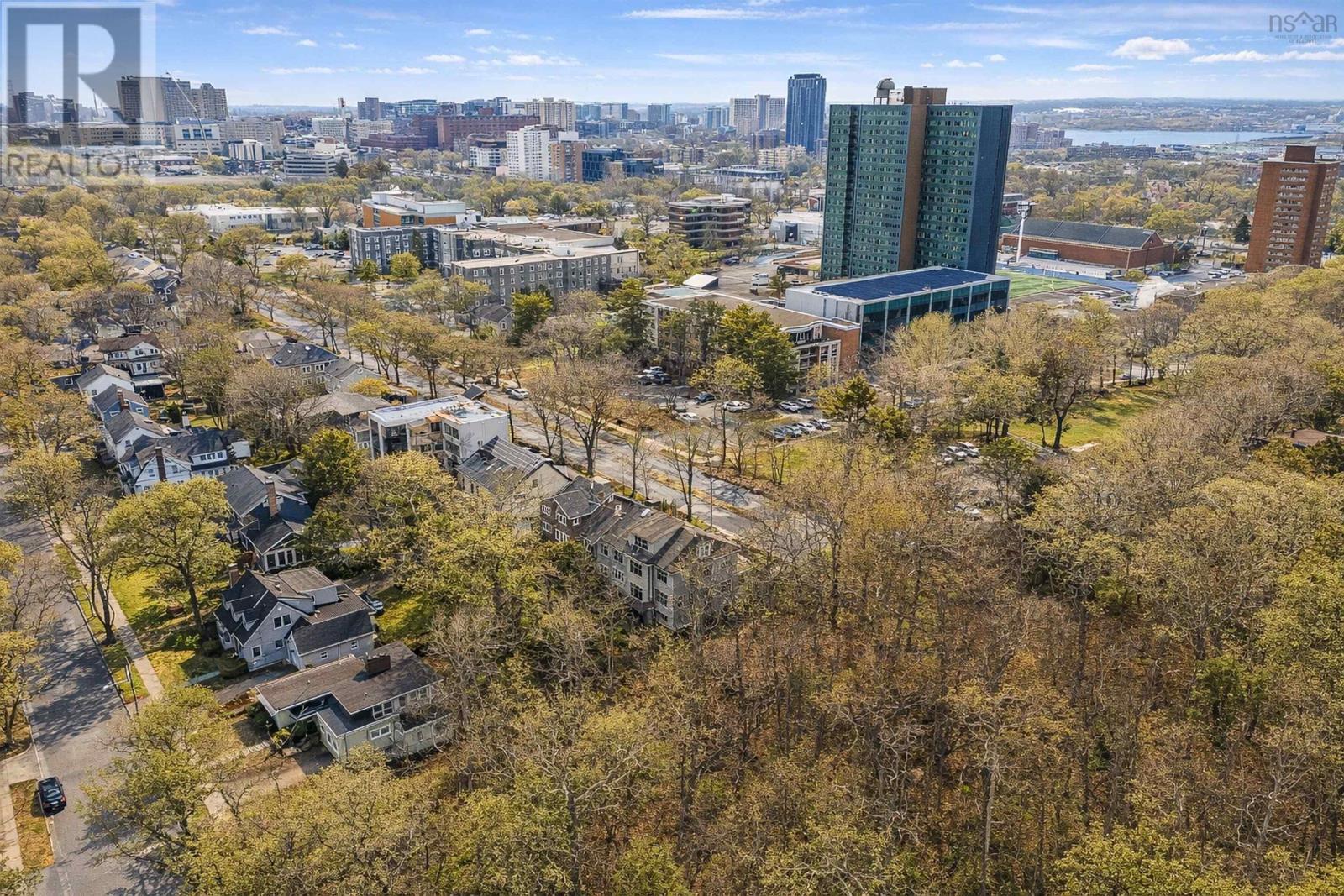 Property 24 of 50 of 824 Robie Street