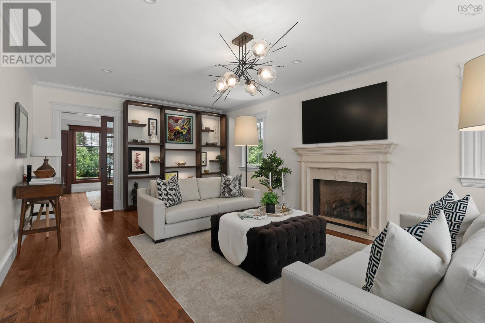 Property 15 of 50 of 824 Robie Street