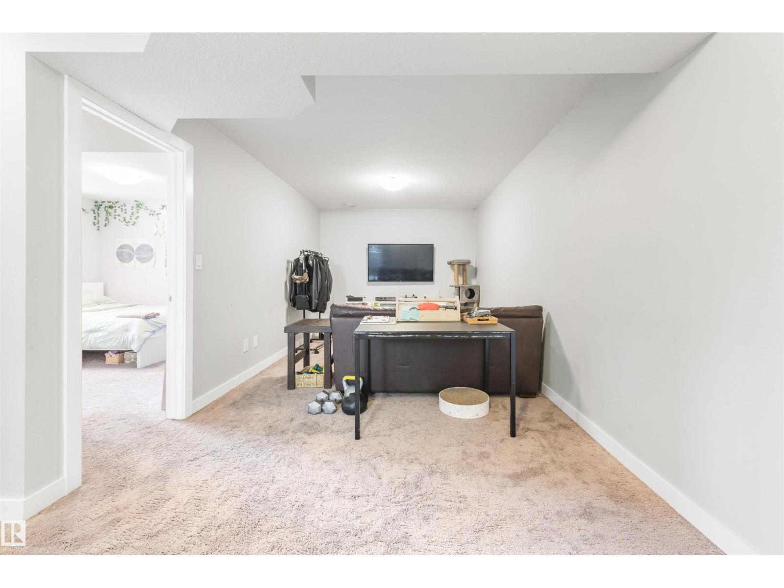 607 40 ST SW SW, Edmonton