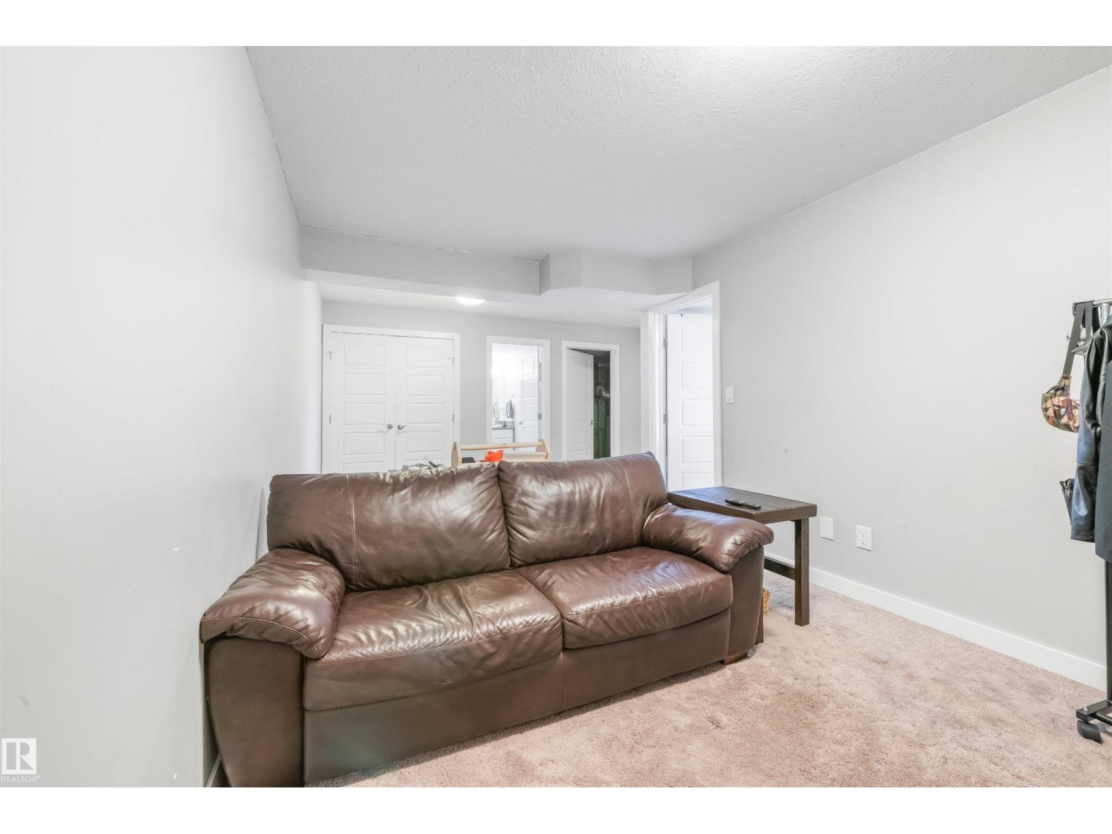 607 40 ST SW SW, Edmonton