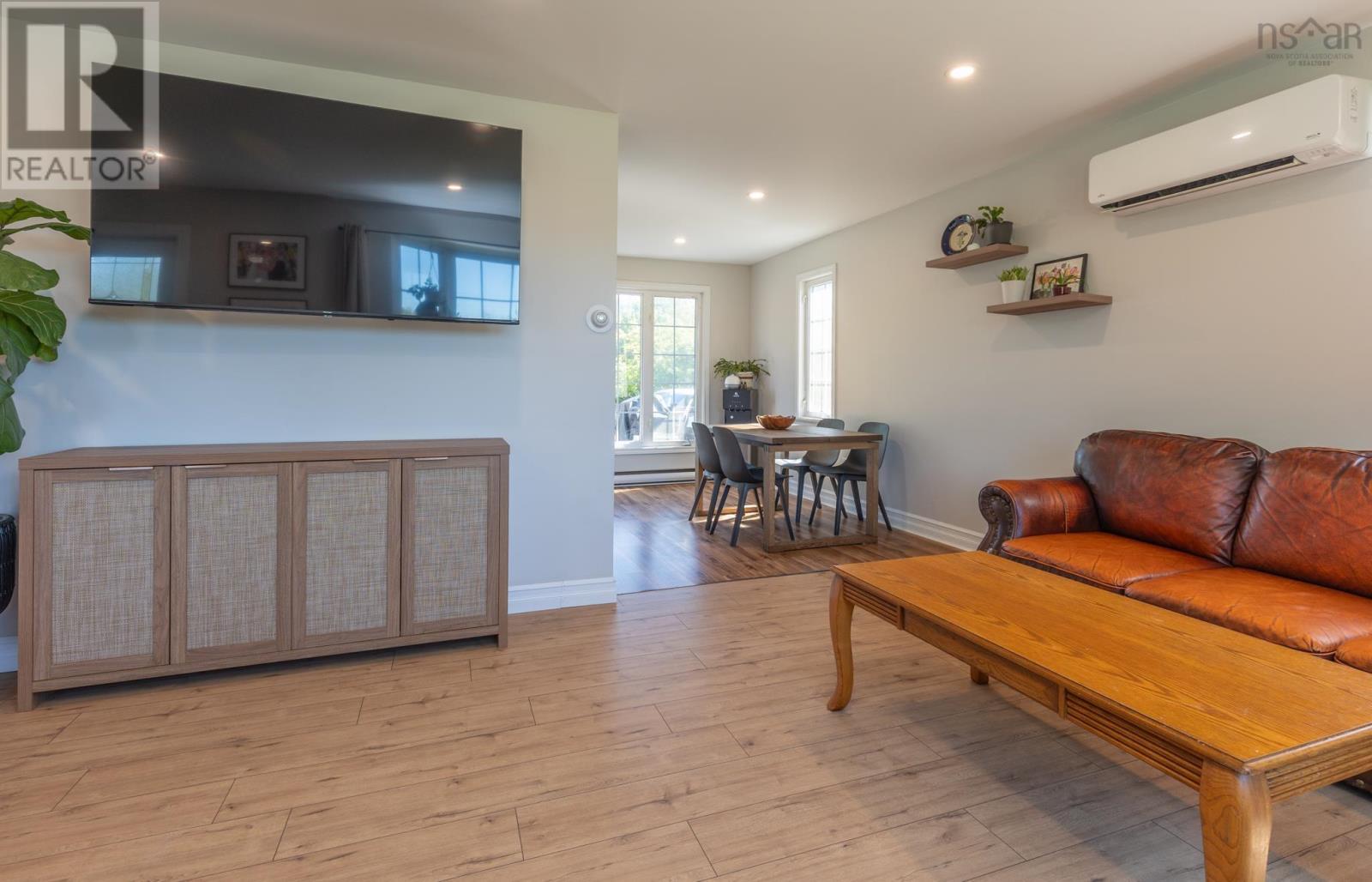 Property 17 of 34 of 309 Highway 330