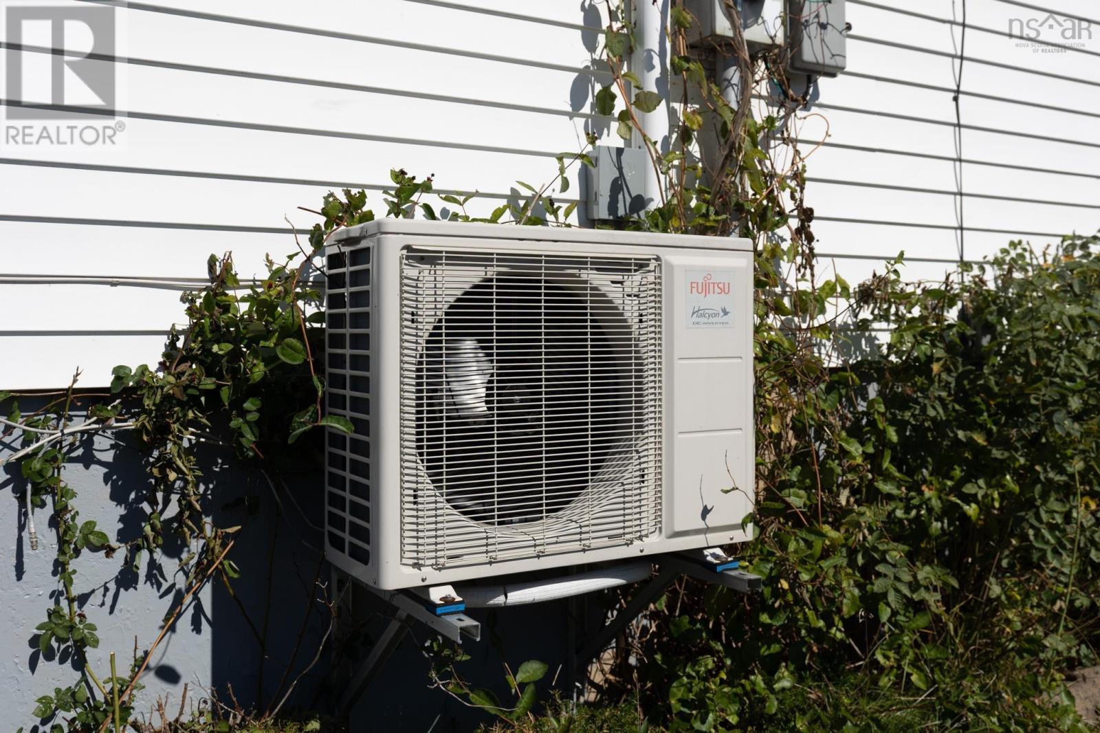 Property 19 of 34 of 309 Highway 330