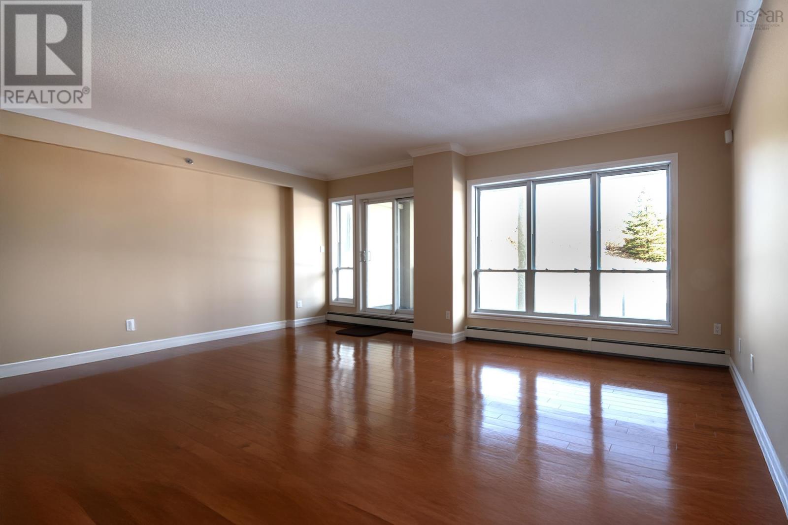 Property 16 of 21 of 108 52 Whitehall Crescent