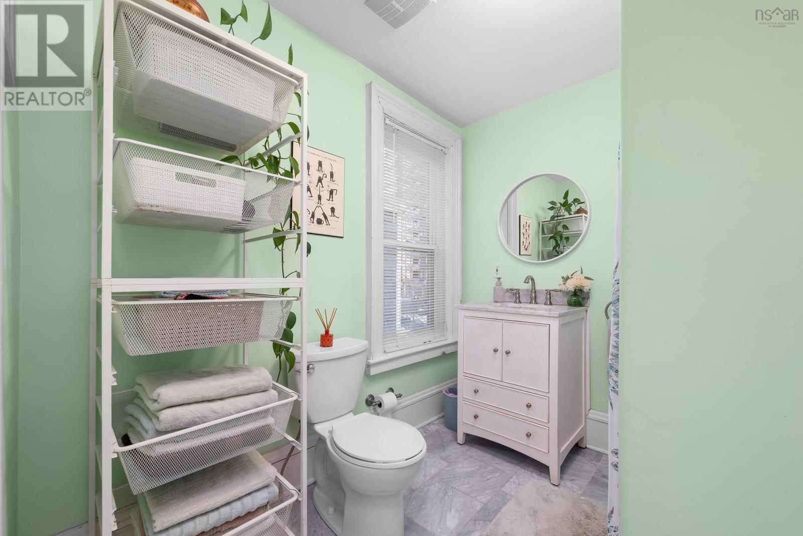 Property 29 of 30 of 5870 West Street