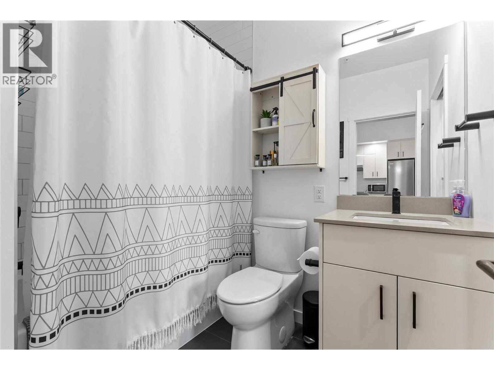 609 660 Cawston Avenue North, Kelowna