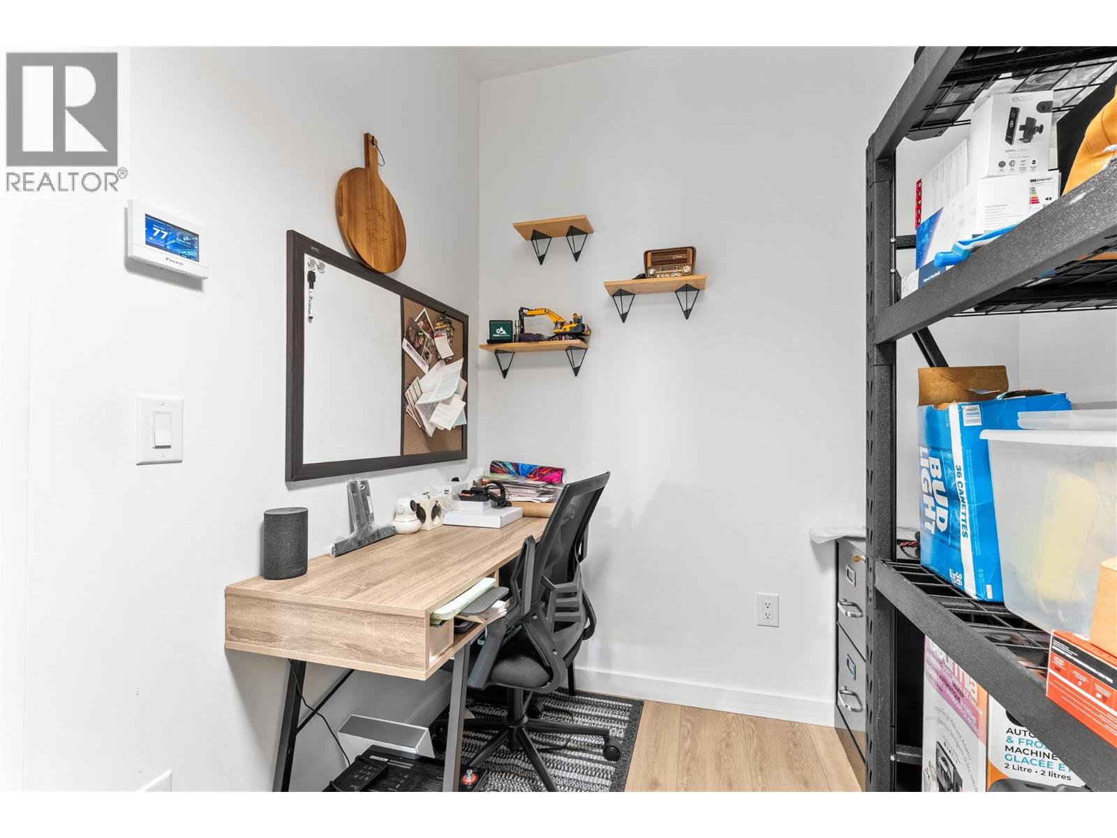 609 660 Cawston Avenue North, Kelowna