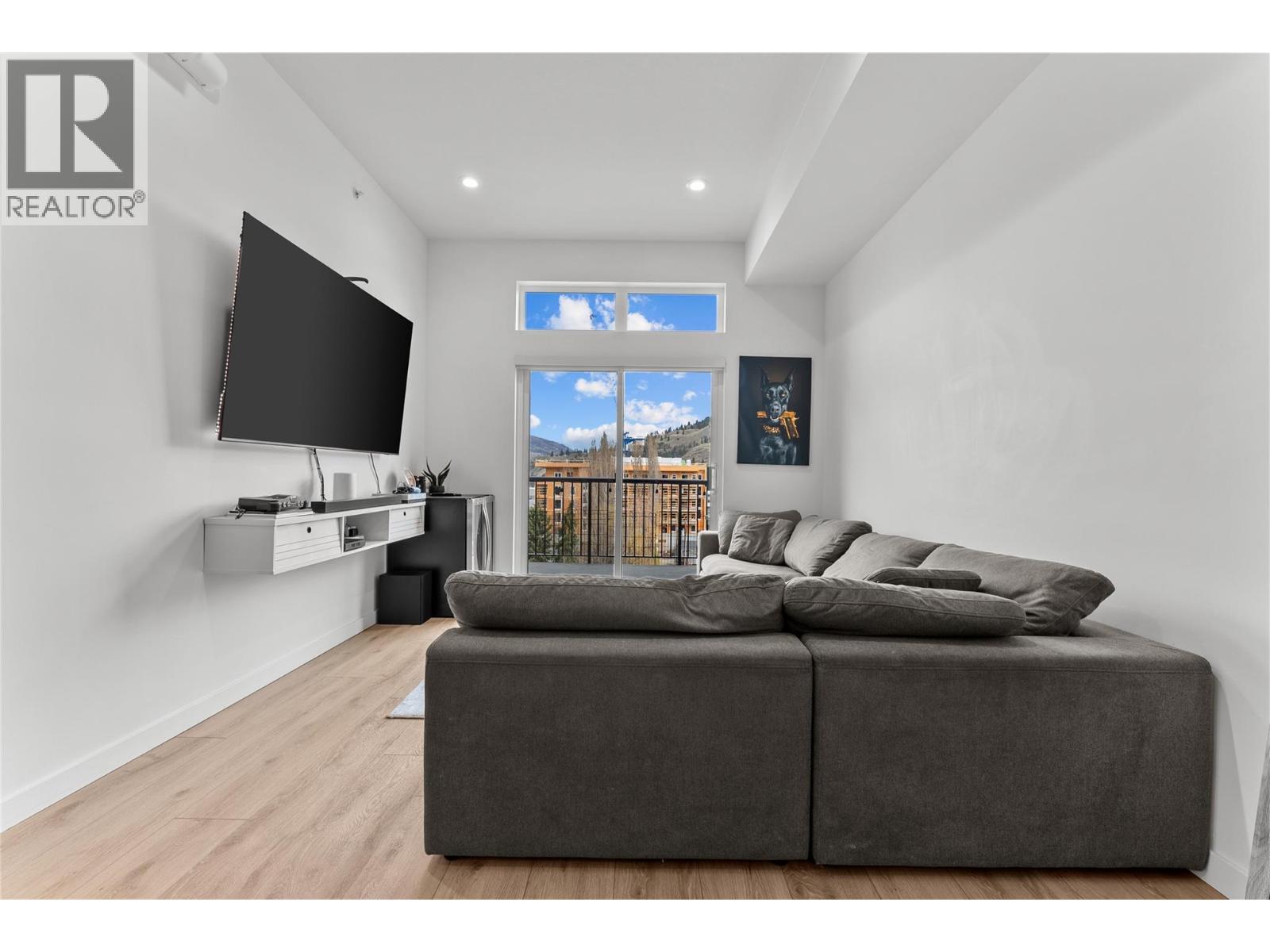 609 660 Cawston Avenue North, Kelowna