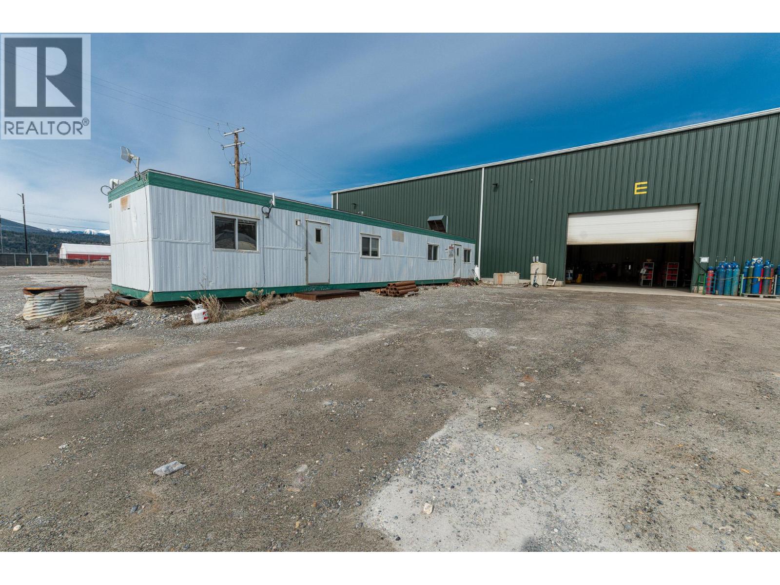  9100 Grainger Road, Canal Flats