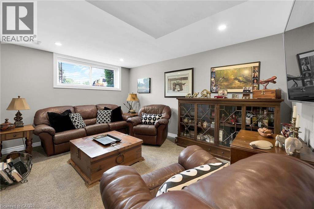 8 BENDAMERE DRIVE - 19