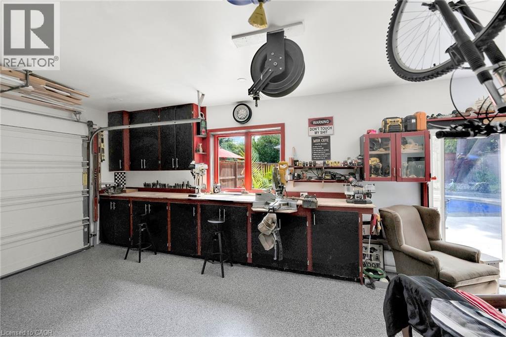 8 BENDAMERE DRIVE - 26