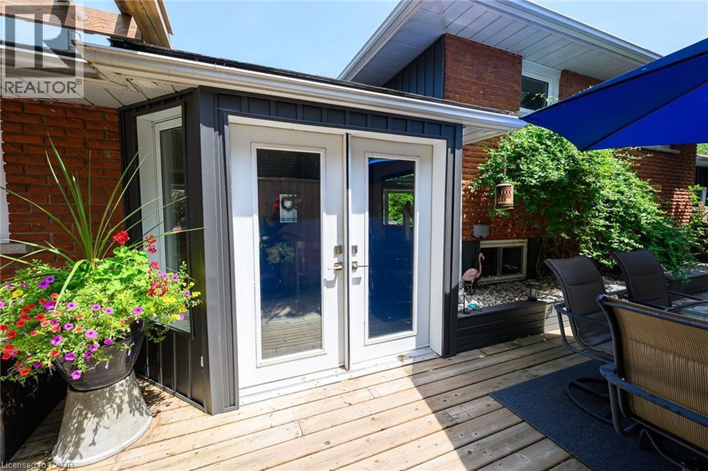 8 BENDAMERE DRIVE - 41