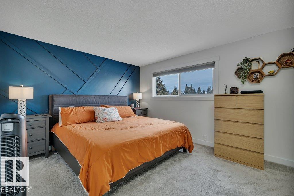 10721 33A AV NW, Edmonton