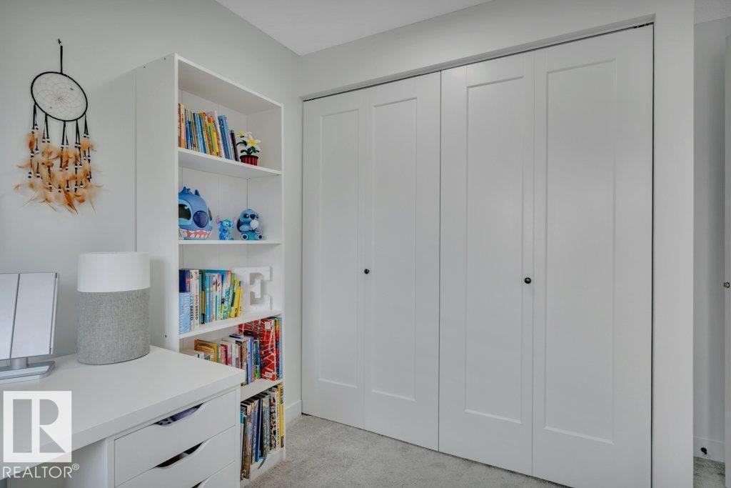 10721 33A AV NW, Edmonton