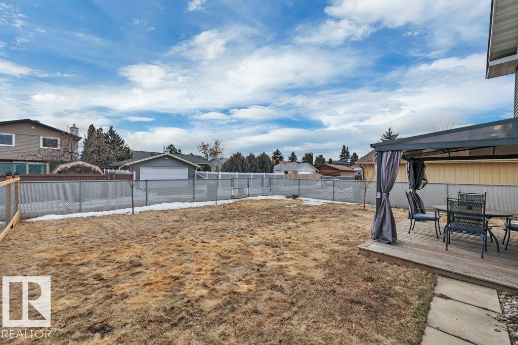 10721 33A AV NW, Edmonton