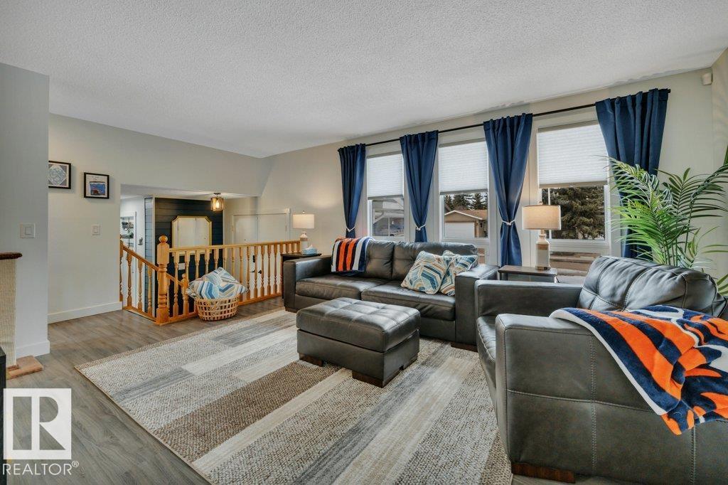 10721 33A AV NW, Edmonton