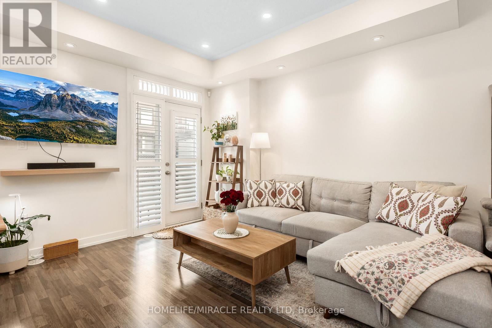 285 DALHOUSIE STREET - 15