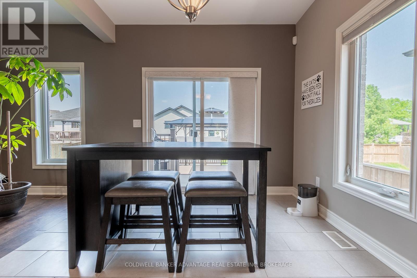 135 FOREST RIDGE COURT - 16