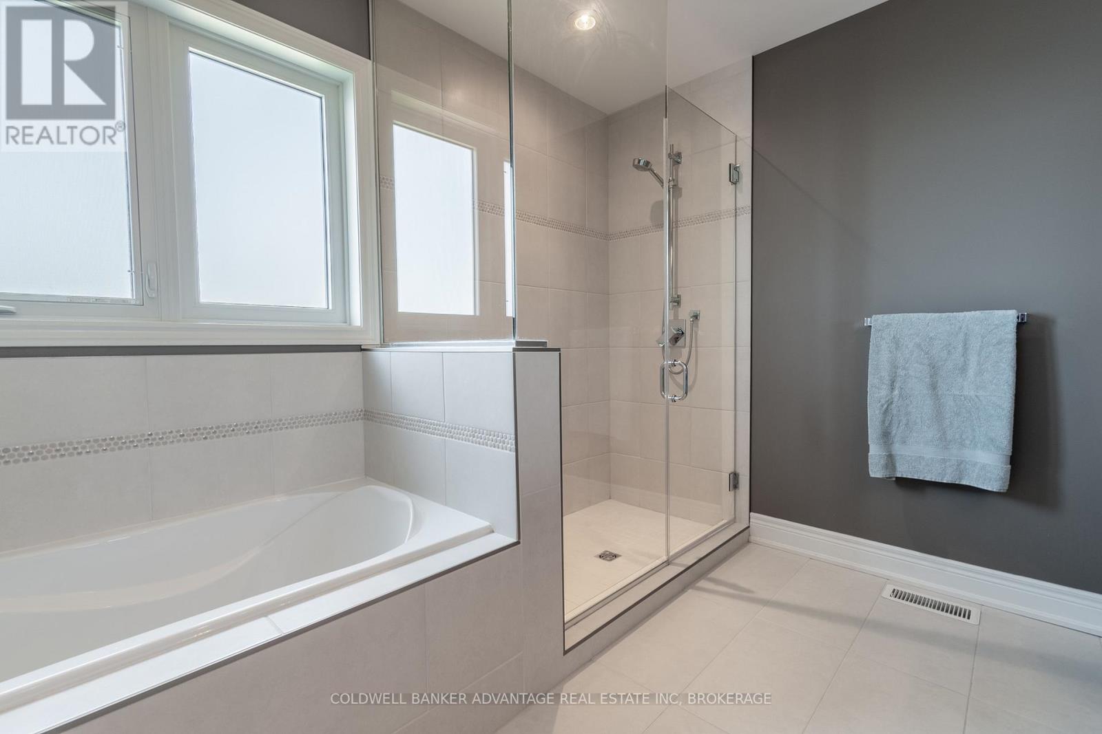 135 FOREST RIDGE COURT - 28