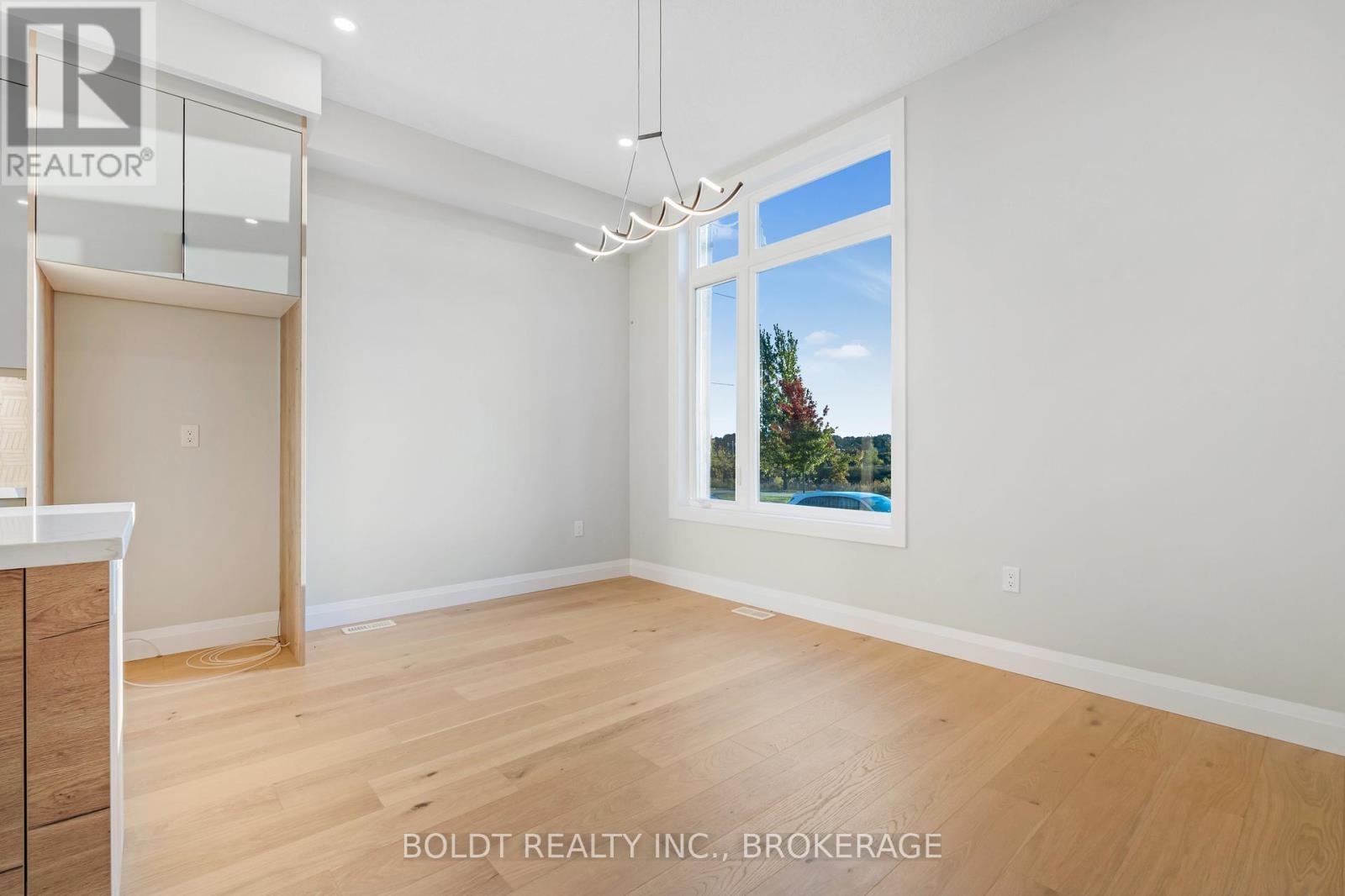 35 WELLSPRING WAY - 7