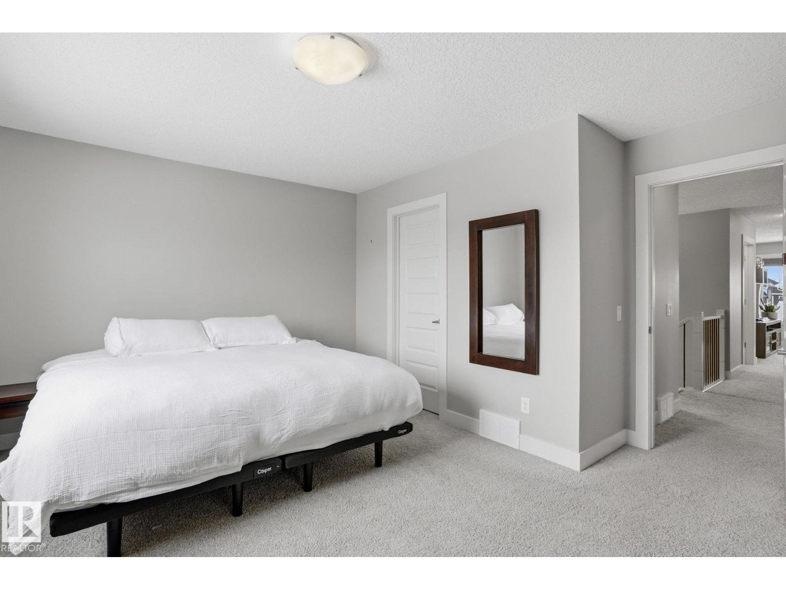 1915 77 ST SW, Edmonton