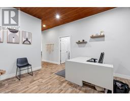 271 Main Street, Central Huron, ON N0M2H0 Photo 9