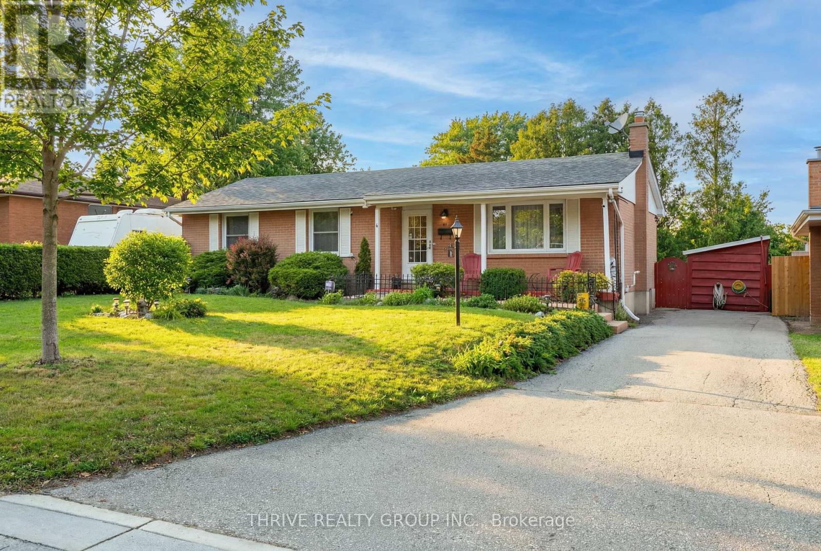 6 SOUTHWOOD CRESCENT - 1